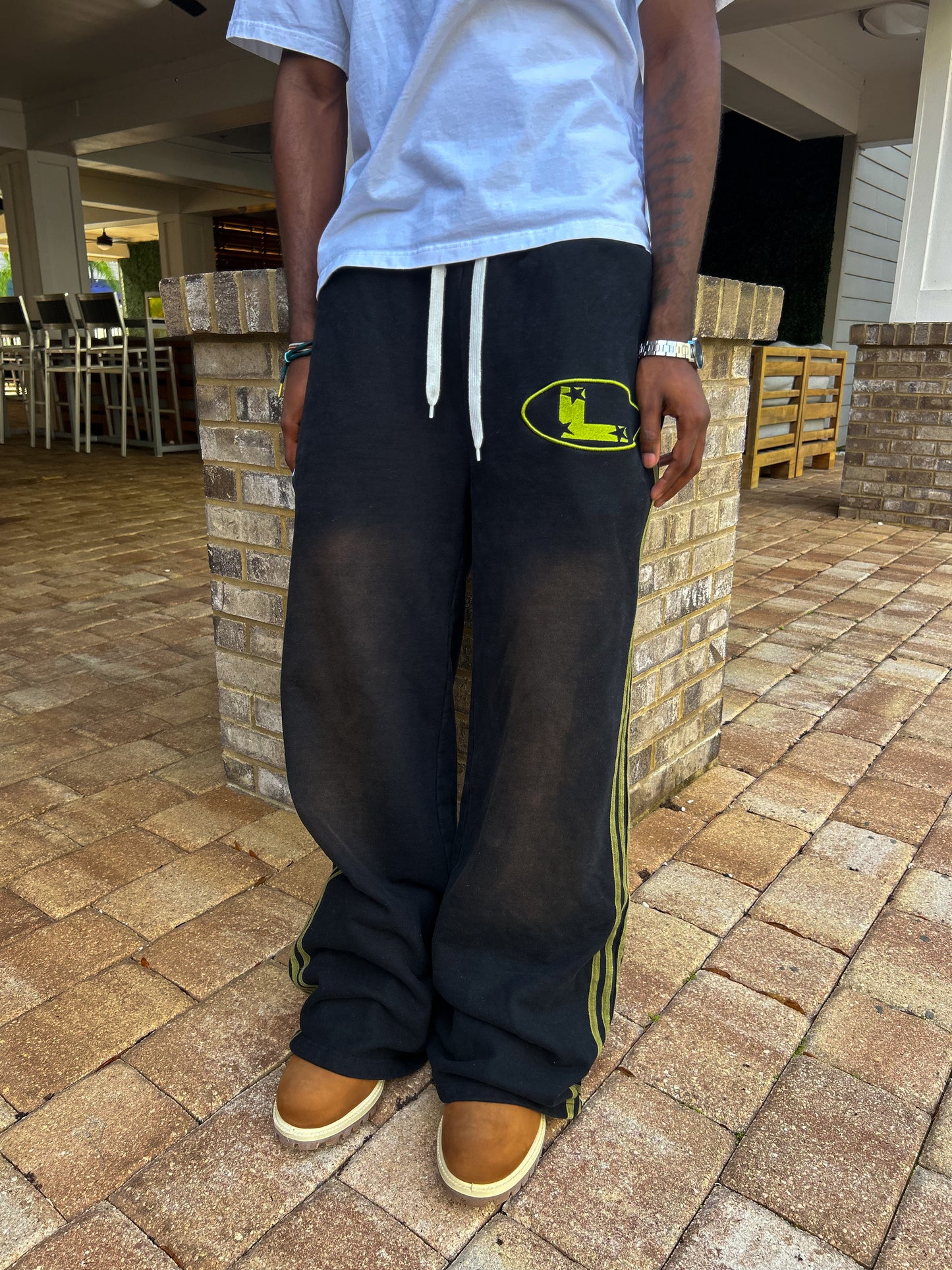 slimë? [sweatpants]